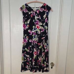 Elegant Navy Floral Midi Dress